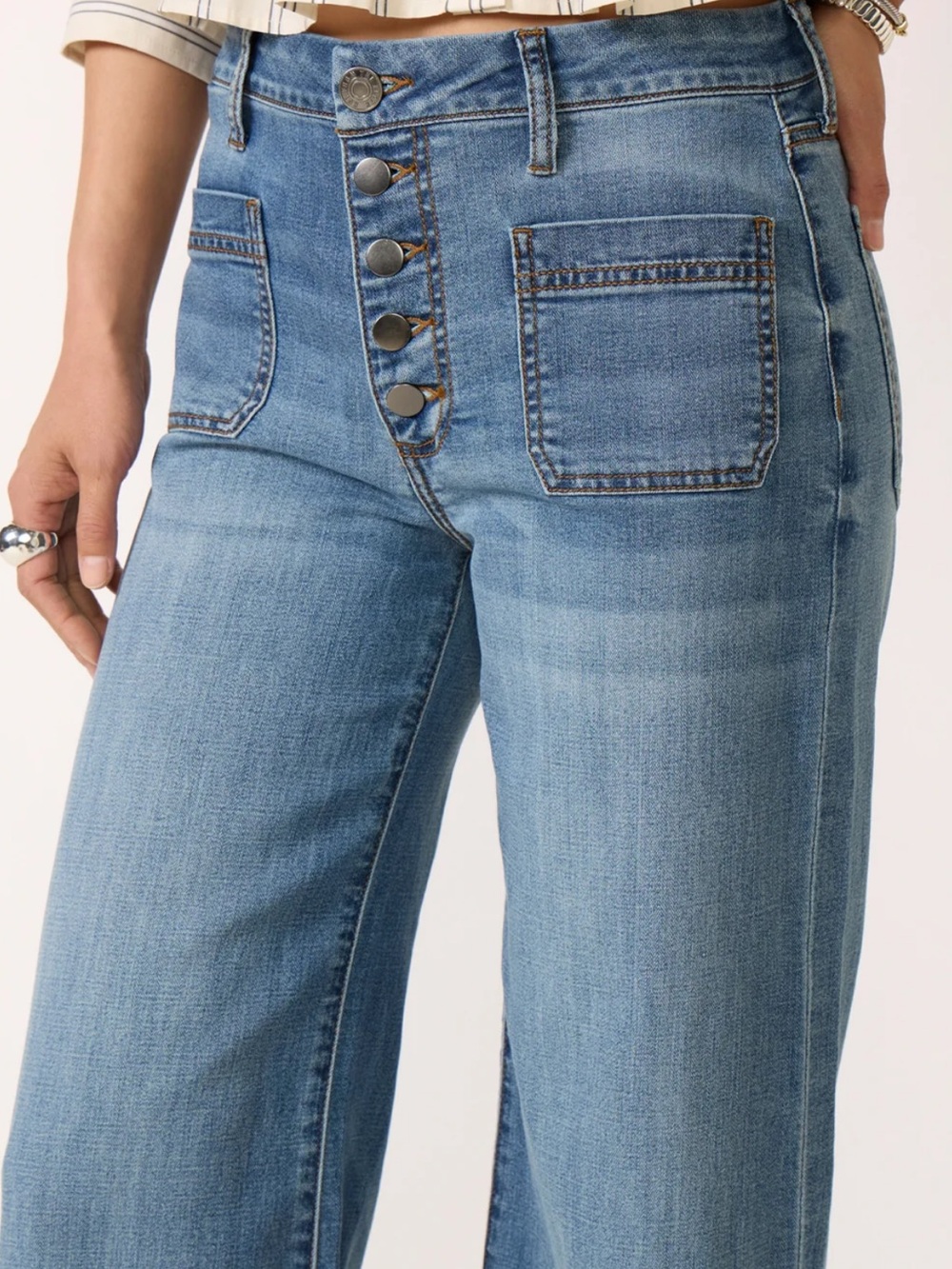 Kut from the Kloth Meg High Rise Wide Leg Jean | Size 6 - Picture 2 of 13